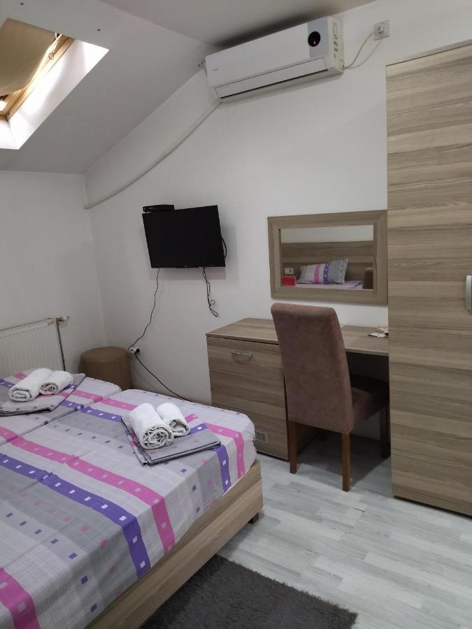 לסקובץ Atina Lux Hostel מראה חיצוני תמונה
